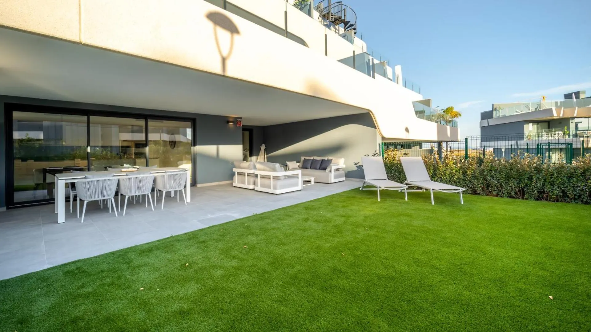 Modern Oasis Serene Suite Estepona 0*,