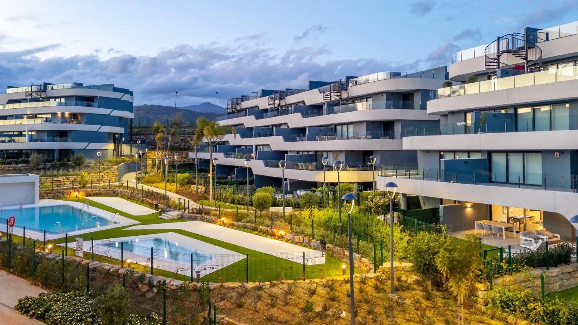 Modern Oasis Serene Suite Estepona Apartment