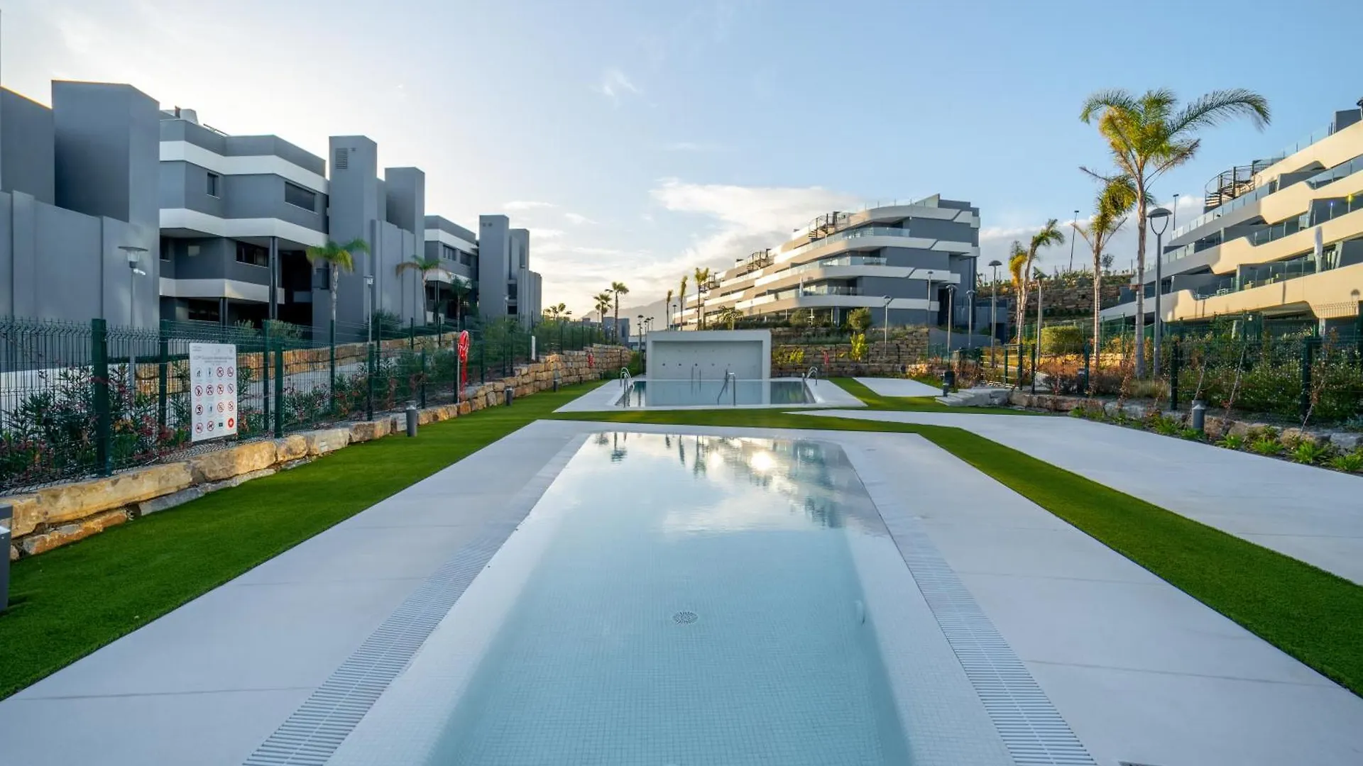 Apartment Modern Oasis Serene Suite Estepona