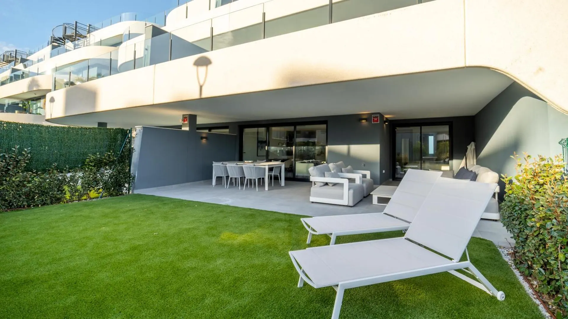 Modern Oasis Serene Suite Estepona 0*,  Spain